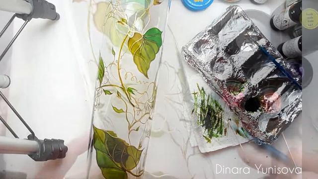 Витражная роспись вазы красками Glas Art от Marabu смотреть онлайн