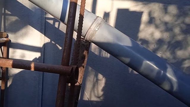 Без топливный насос на разнице массы. Ëмкость на 90 литров и отводная труба 270 см длинны. Итог. смотреть онлайн