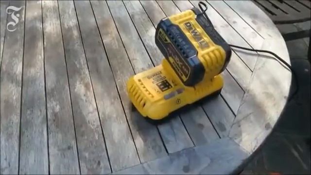 Тест аккумуляторной пилы DeWalt DCM 575.