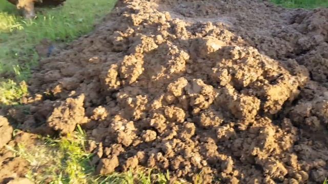 Колодец за 1.5 часа с проходкой плывуна в Московской области смотреть онлайн