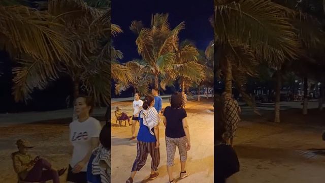 ЧТО СТАЛО С НЯЧАНГОМ ПОСЛЕ КОВИДА/ ВЕЧЕРНЯЯ ПРОГУЛКА ПО НАБЕРЕЖНОЙ ВЬЕТНАМ 2023 смотреть онлайн