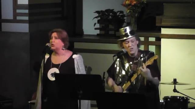 Cynthia and Mark Robinson perform Starman смотреть онлайн