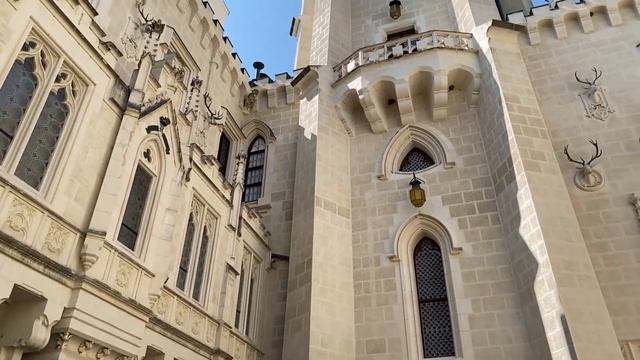 ПУТЕШЕСТВИЕ ПО ЧЕХИИ - Глубока Над Влтавой / замки Чехии / жизнь в Чехии / Чехия 2021 смотреть онлайн