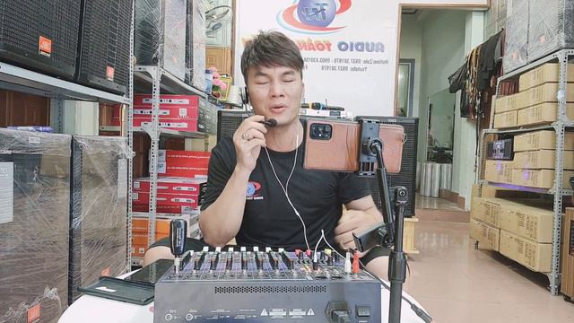 🎙 Mixer M11 Kết Hợp Mic Không Dây Đeo Tai Hát Live Rất Hay LH 0937381978 смотреть онлайн