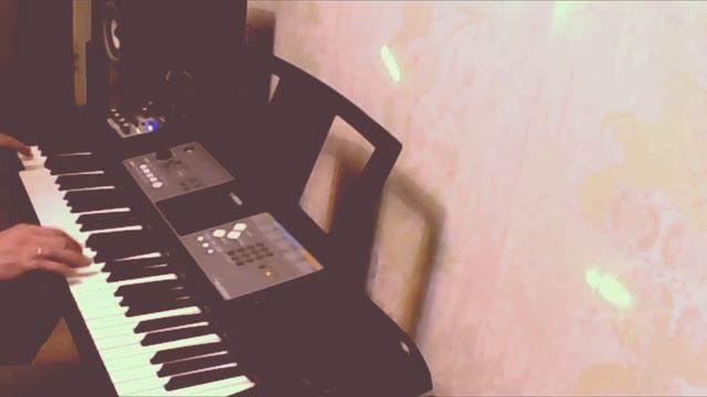 Mysterious trance 2018 only piano on Yamaha PSR E-233 смотреть онлайн
