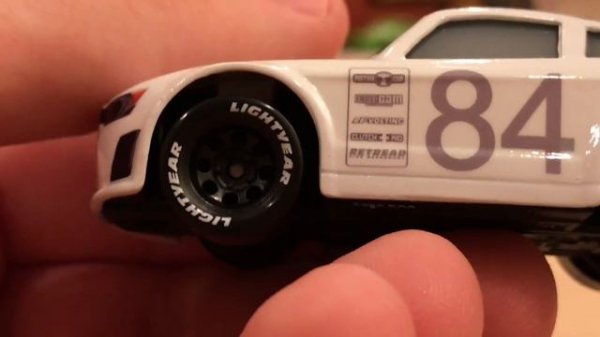 Disney Cars 3 Apple Stock Car Racer #84 Piston Cup Custom