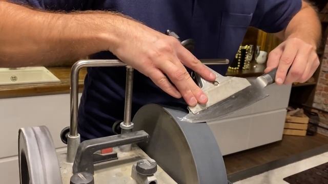 Затачиваем кухонный нож на Tormek T8 смотреть онлайн