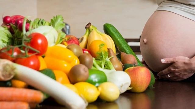 ВЕС ПЛОДА ПО НЕДЕЛЯМ БЕРЕМЕННОСТИ | От чего зависит вес ребенка в утробе матери смотреть онлайн