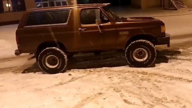 Ford Bronco IV смотреть онлайн