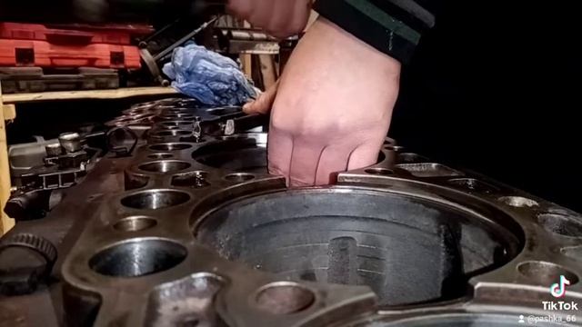 Ремонт двигателя DEUTZ 2013, БЕЛАРУС, МТЗ 3522. смотреть онлайн