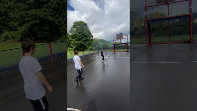 Football game in Alva park 9-10 Ryan hall vs Riley Sadowski a win to Riley смотреть онлайн