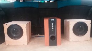 Сабвуфер от компьютера  в машину.