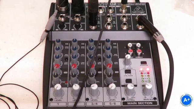 Conexión de una mezcladora Behringer Xenyx802 wireless go pga58 y música a una cámara DSLR. смотреть онлайн