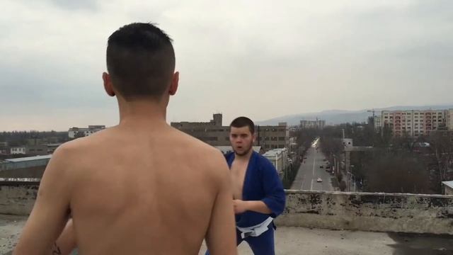 Брюс Ли vs Чак Норрис. "Путь дракона". CROOTEAM смотреть онлайн