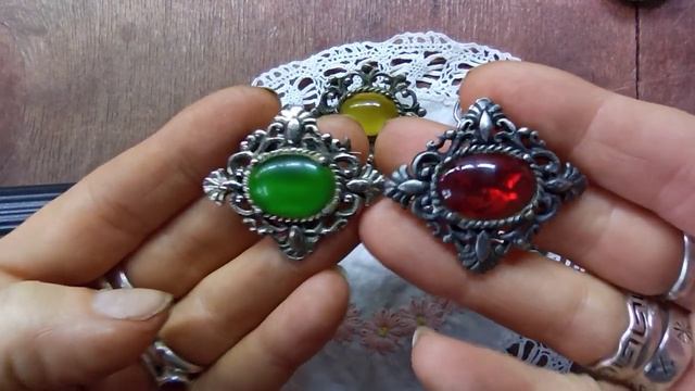 63.video.Лот из Англии, леденцы, и сабака. брошки смотреть онлайн