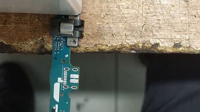 Планшет Samsung T-555 плохо заряжается смотреть онлайн