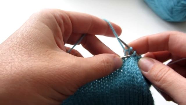 Шапка двойная, двусторонняя спицами. Бини двойная. Простой способ. Мастер-класс. смотреть онлайн