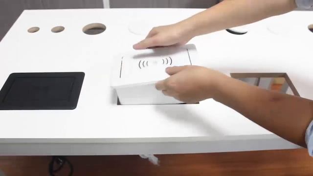 UAE standard UK power socket wire cable storage box wireless charger with usb a type c charging смотреть онлайн