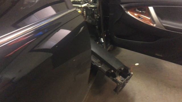 Приехал в автосервис. Будет лёгкий кузовной ремонт. А дальше на авито не бит и не красился ) смотреть онлайн