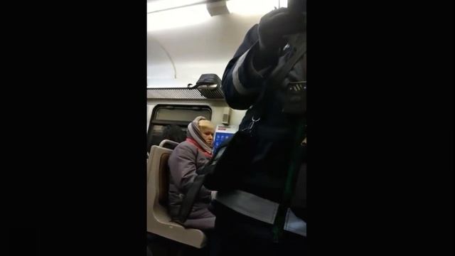 Контролёр ЦППК переиначивает правила проезда, запрещает снимать и выкладывать смотреть онлайн