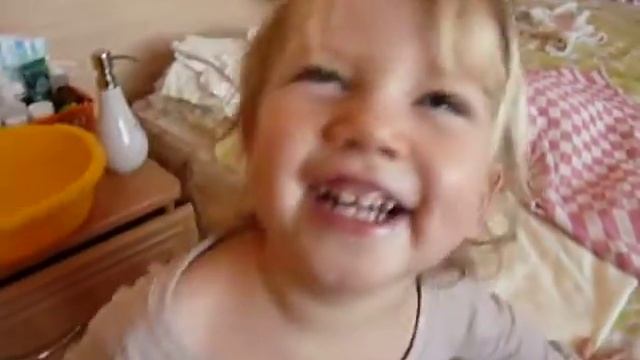 Рита бегает к Маше смотреть онлайн