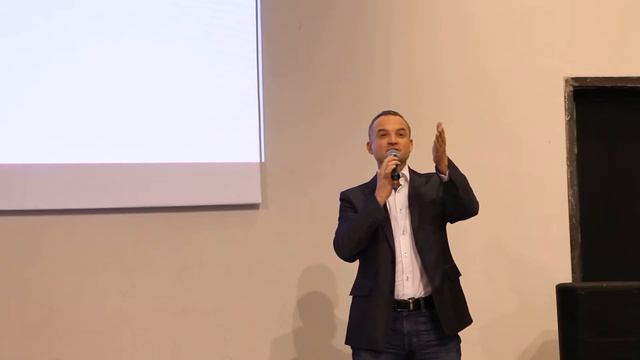 Электричество: как заряжать себя и других. Q&A смотреть онлайн