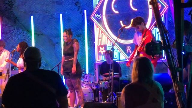 Stretching (Flyer Club), Live @ Cheer Up Charlies in Austin, TX ? смотреть онлайн