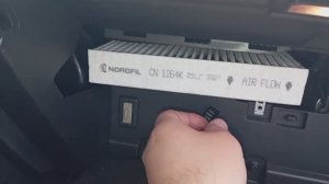 Как заменить салонный фильтр на Geely Atlas на новый NORDFIL CN1264K (OEM 8022003800, 8891352042)