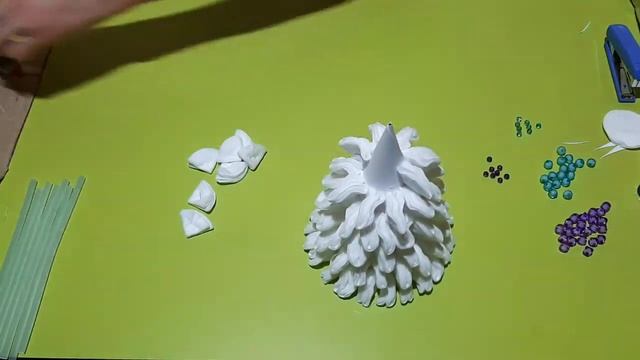 ЁЛОЧКА ИЗ ВАТНЫХ ДИСКОВ. Ёлочка своими руками за пять минут. смотреть онлайн