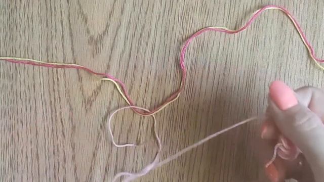 Фенечка из ниток мулине. Часть 1 - оформление края смотреть онлайн