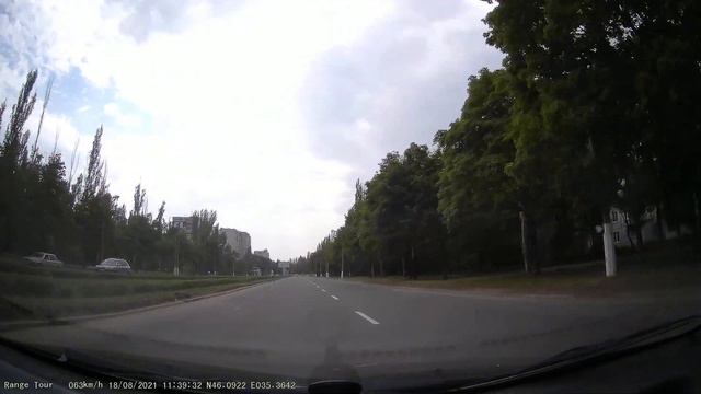 Луганск, ул. Карпинского, 30 лет Победы. 2021/08/18 смотреть онлайн