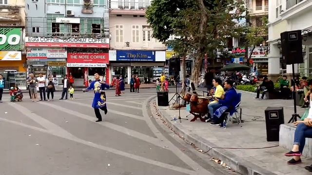 Erhu a musical instrument of Vietnam смотреть онлайн