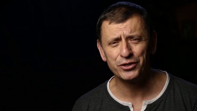 Владимир Маяковский. Послушайте! (читает Сергей Галушка) смотреть онлайн