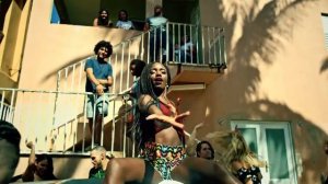 Luis Fonsi - Despacito ft. Daddy Yankee.mp4