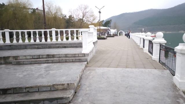 Озеро Абрау.Аллея Абрау Дюрсо.Прогулка и сьемка на S23Ultra в 8к.