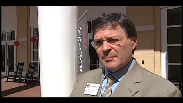 University of South Carolina officially opens Honors Residence смотреть онлайн