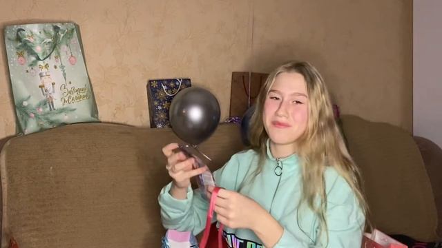 МОИ ПОДАРКИ НА 15 ЛЕТ?ЧТО МНЕ ПОДАРИЛИ НА ДЕНЬ РОЖДЕНИЯ??КАКИЕ У МЕНЯ ПОЯВИЛИСЬ ПОДАРКИ НА 15 ЛЕТ? смотреть онлайн