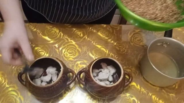 Гречневая каша с мясом в горшочке [гречка по монастырский] смотреть онлайн