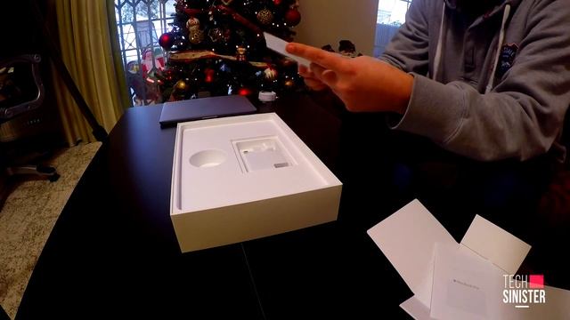 Tech Sinister - Macbook Pro 2016 Touch Bar edition 13" // Unboxing смотреть онлайн