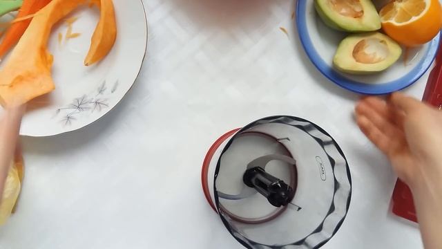 СПАГЕТТИ ИЗ ТЫКВЫ С СОУСОМ ИЗ АВОКАДО | Spaghetti with pumpkin sauce with avocado смотреть онлайн