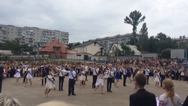 вальс 9 школа смотреть онлайн