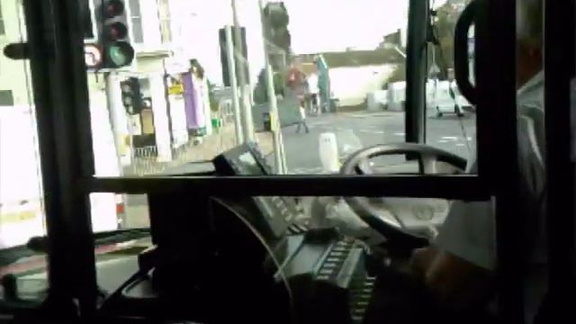 Brighton & Hove's Mercedes-Benz Citaro смотреть онлайн