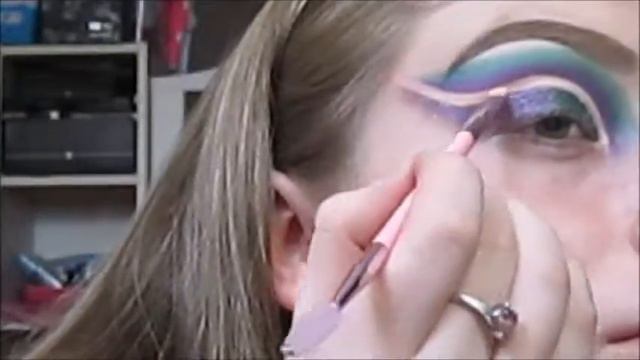 Glam Mermaid - Halloween Makeup Tutorial смотреть онлайн