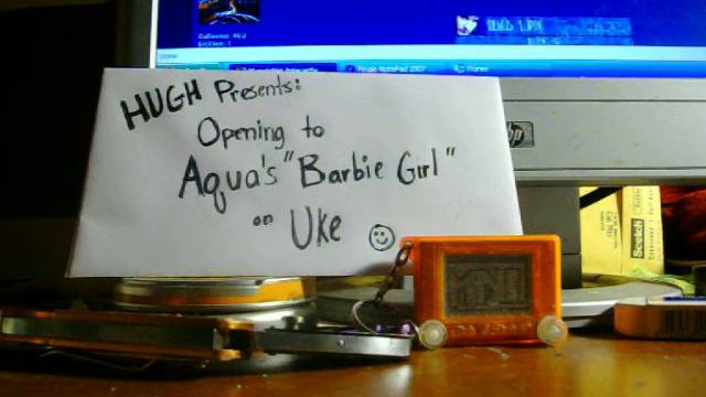 Ukulele Version of Aqua's Barbie Girl (the opening) смотреть онлайн