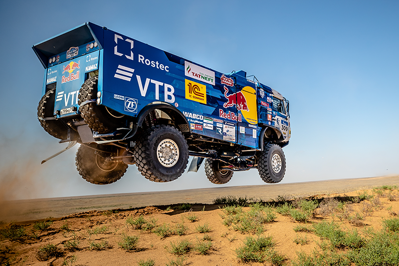 «КАМАЗ-мастер» на ралли «Шелковый путь-2018». Эвакуация. 26 июля смотреть онлайн