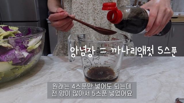ENG/vlog]자취생브이로그-교통사고가 나도 입은 쉬지 않는 집순이 브이로그- 수육,된장찌개, 배추겉절이(feat.경양식돈까스,삼겹살) смотреть онлайн