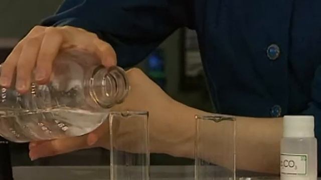 Видеоопыты. Неорганика 44. Реакции ионного обмена, идущие с выделением газа смотреть онлайн