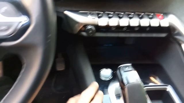 Peugeot 5008 1.5d AT (130 л.с.) Звездолёт смотреть онлайн