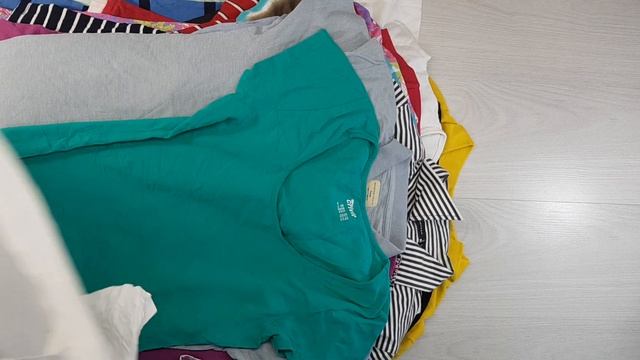 04539 T-SHIRTS SHOP QUALITY (Футболки м/ж) №15 19,35 кг 8,99€ за кг 139 ед смотреть онлайн