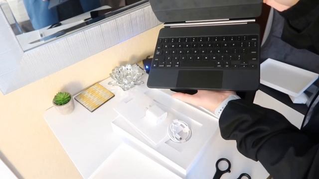 ipad pro 2020 11 inch unboxing plus apple magic keyboard and pencil смотреть онлайн